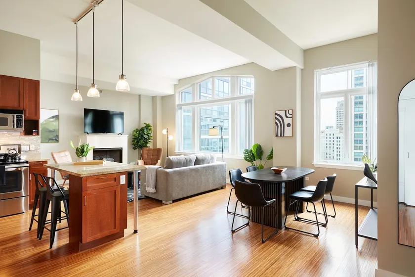 Panoramic 2BR Penthouse in the Sky | Roof Deck - Image 1