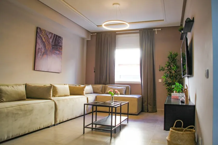 Agdal Center · Cozy 2BR with Parking & WiFi - Image 1