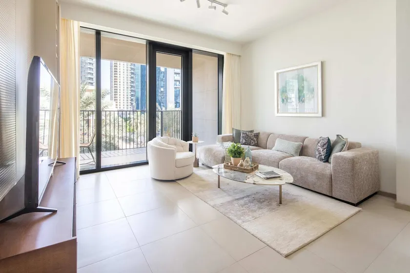Contemporary 1 BR in Downtown near Dubai Fountain - Image 1