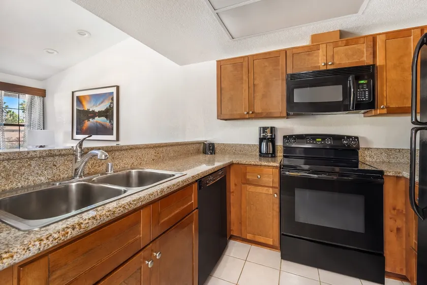Group Getaway! Large Unit w/ Pool & Free Parking! - Image 1