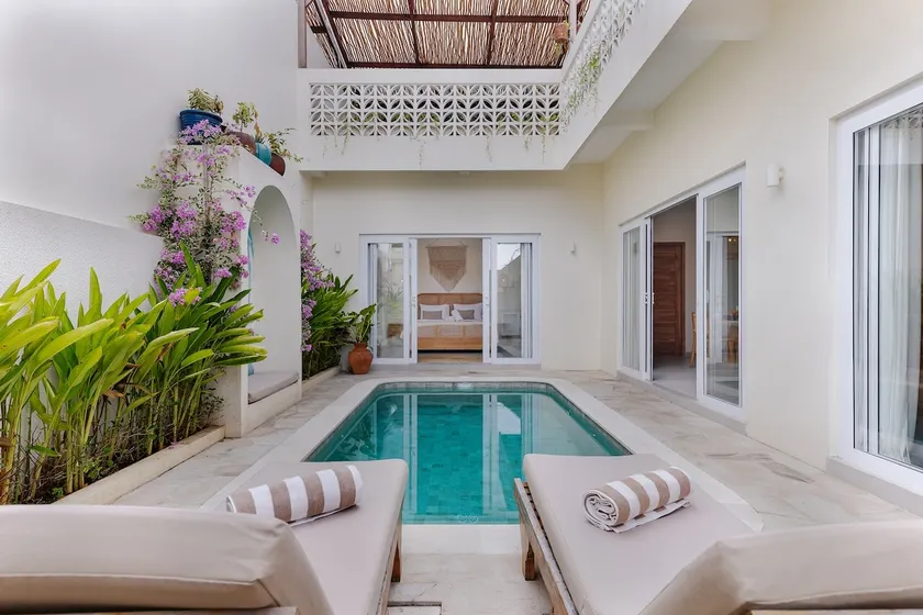 2BR Sky Lounge Uluwatu | Pool & Near Cafés - Image 1