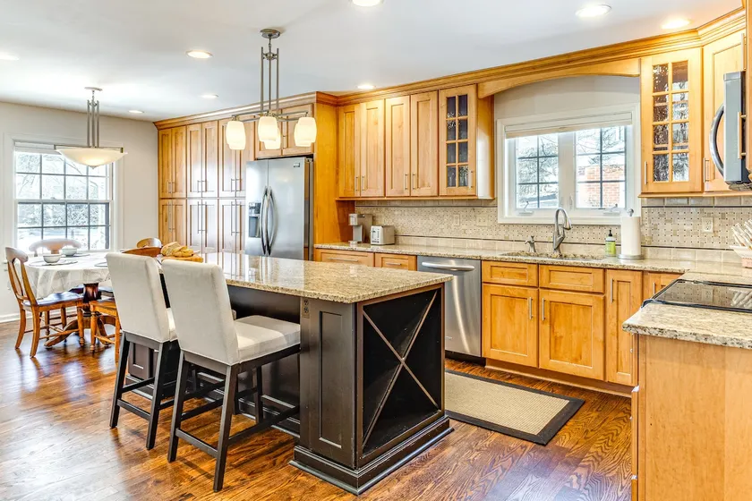 Walk to Main St & Parks: Zionsville Village Home - Image 1