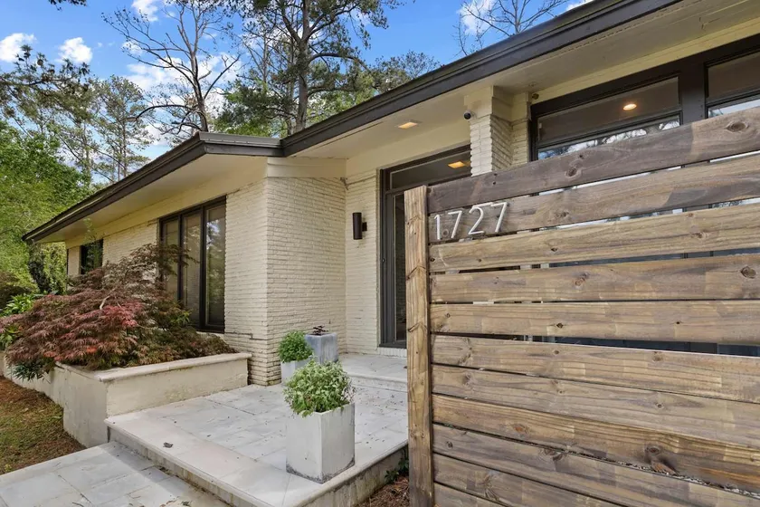 Stylish Eastover Stay | Sleeps 10 + Pet Friendly - Image 1