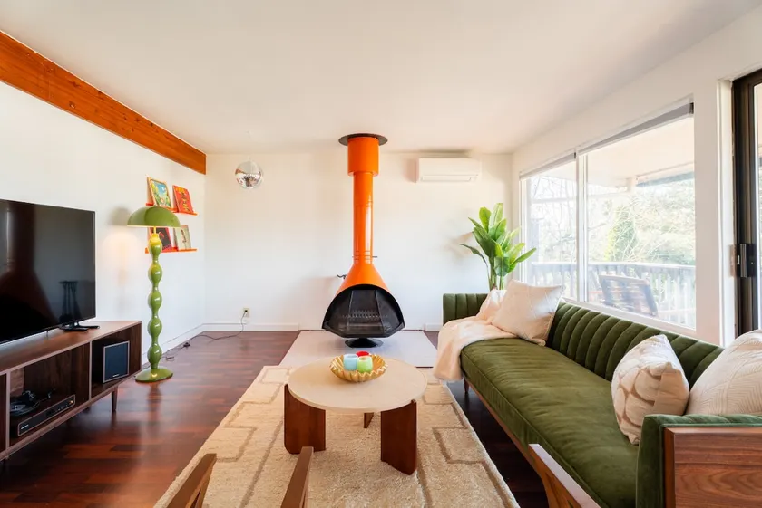 The Mod House | Stylish 3BR Retreat Near UW - Image 1