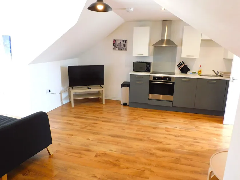 No 1 - 2 bedroom apartment in Lanark Town Centre - Image 1