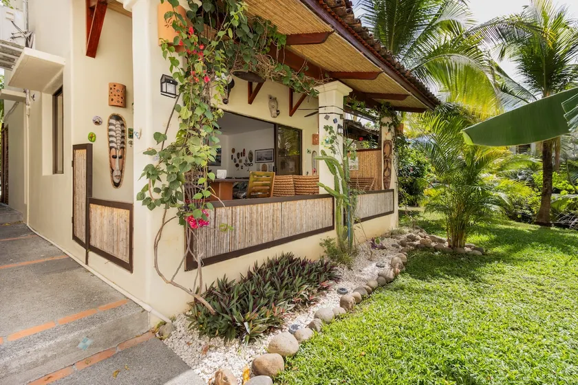 5 Minute walk to the beach! - Image 1