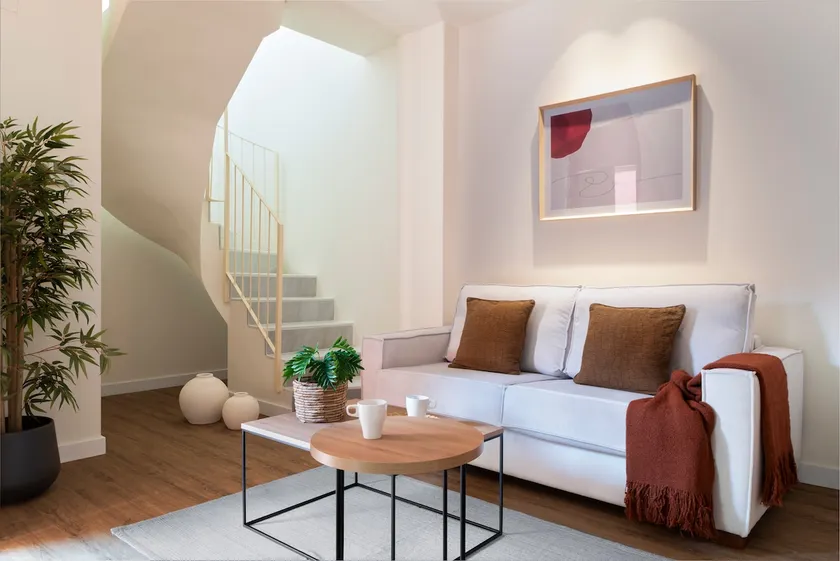 Magno Apartments Clavellinas - Image 1