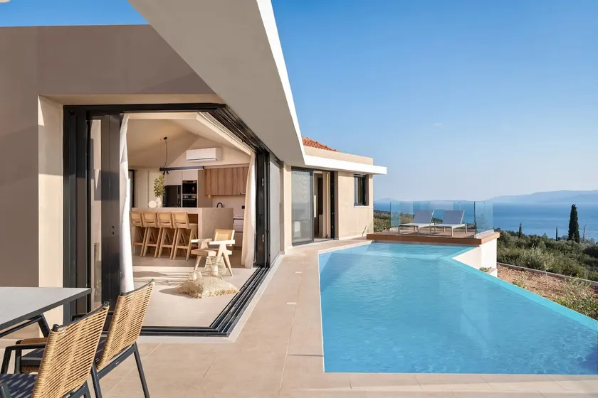 Superior One Bedroom Villa Private Pool & Sea view - Image 1