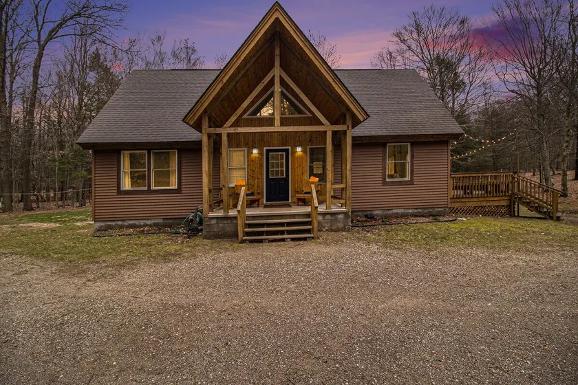 Pinecrest Cabin - Image 1