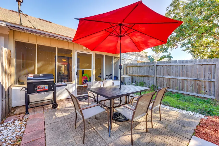 Walk to Beach: Gem w/ Fenced Yard in St Augustine - Image 1