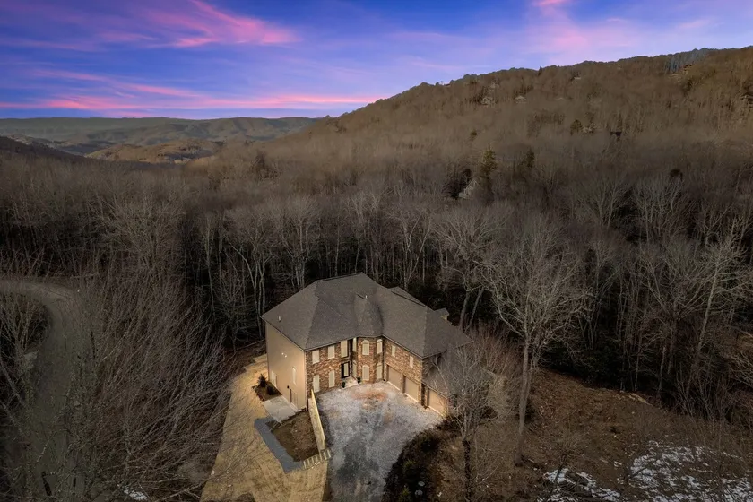 Group Getaway! 8,000-sq-ft Gem, Arcade + Theater - Image 1