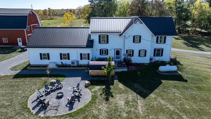 16 Guest | Game Room | Sauna | Hot Tub |Fire pit | - Image 1