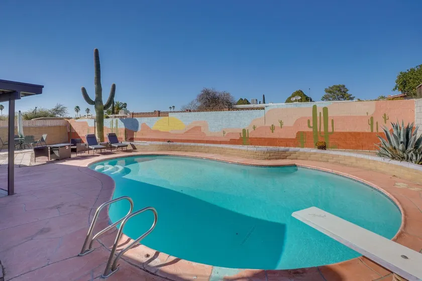 5 Mi to Saguaro National Park: Desert Gem w/ Pool! - Image 1