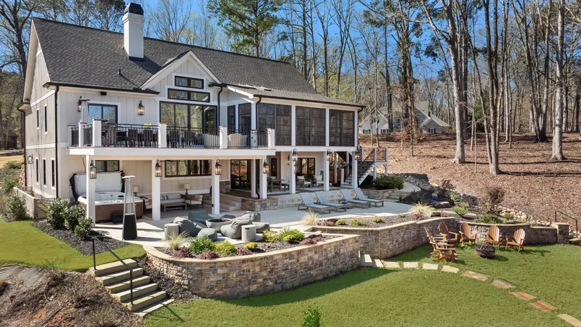 Ultimate Lake Home|GreatLocation|GreatViews|HotTub - Image 1