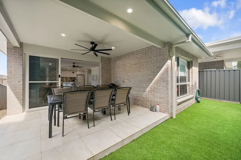 Manor Lane Retreat - Image 1