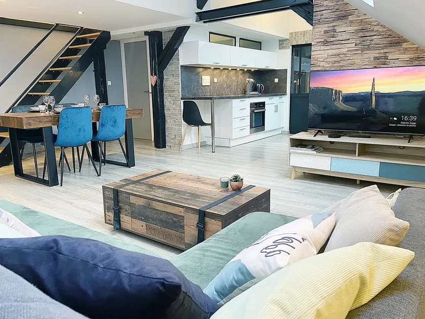 The Sweet Home • air conditioning • private parking - Image 1