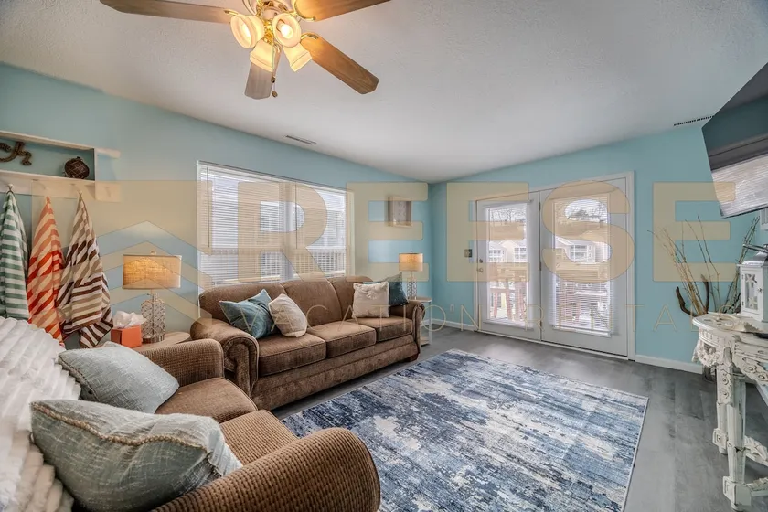 Classic Lakeside Home - Image 1