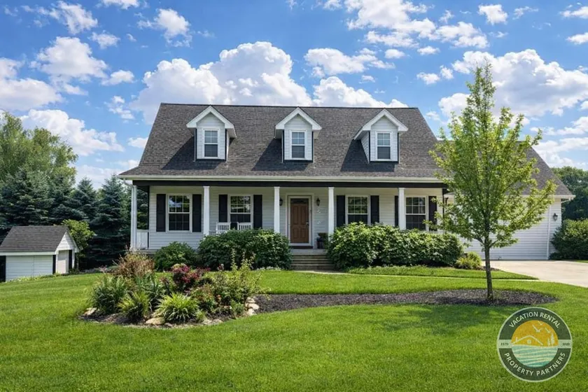 Stylish Family Home Near Lake Geneva - Image 1