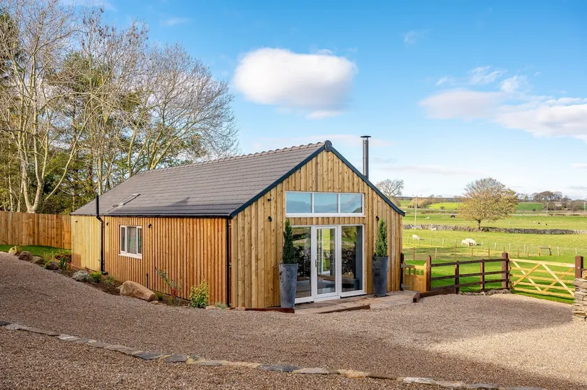 Bearskin Cottage - Image 1