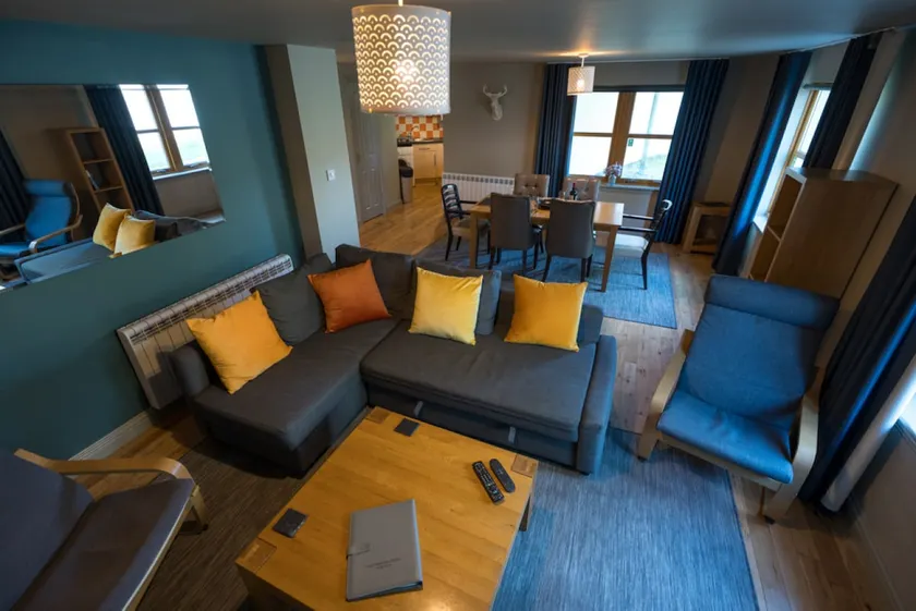 Hillside Apartment - Image 1