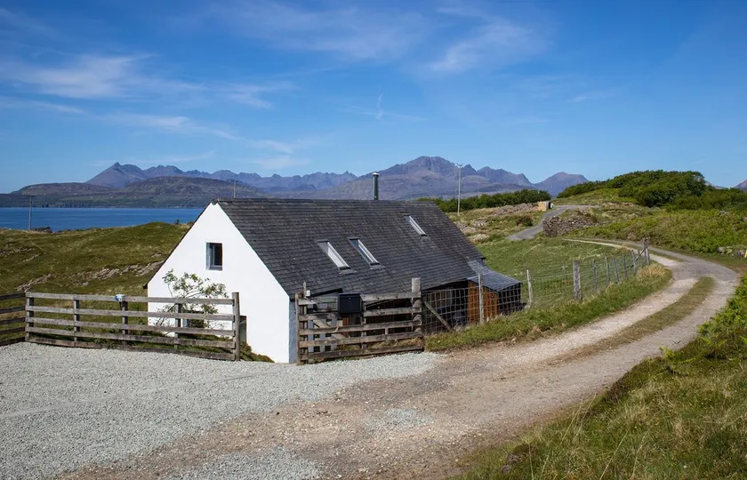 The Long House - Image 1