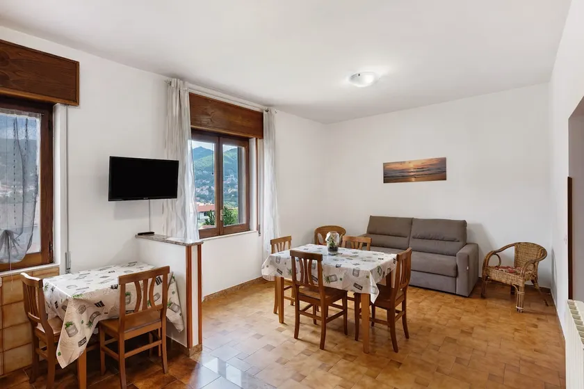 Capri apartment with mountain views - Image 1