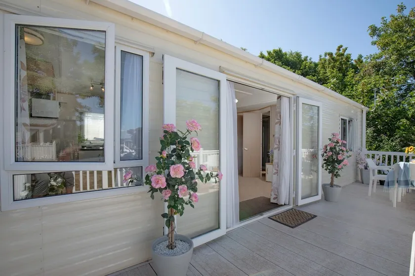 South Bay Hideaway, Brixham - Image 1