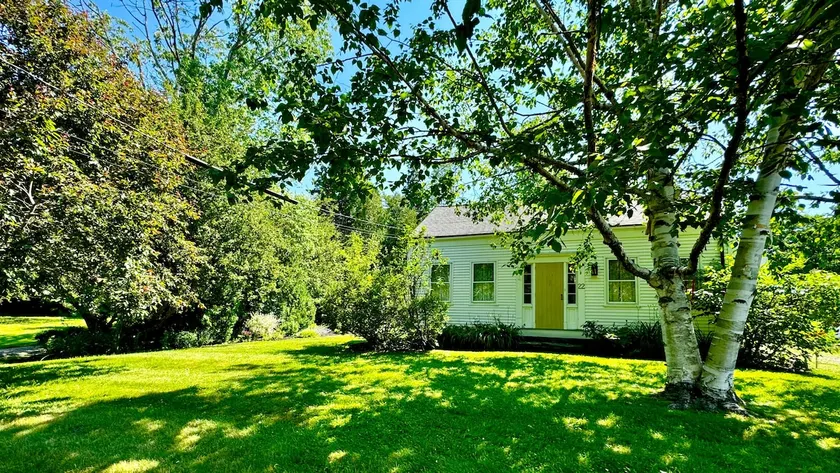 Beauchamp Cottage, near Rockport Harbor and golf c - Image 1