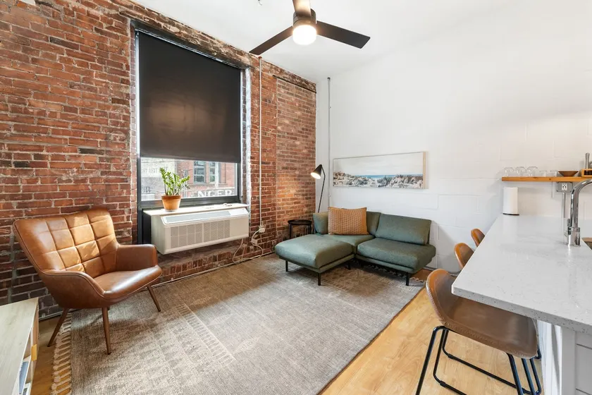 Enger Lofts Apt 223, Heirloom Vacations - Image 1