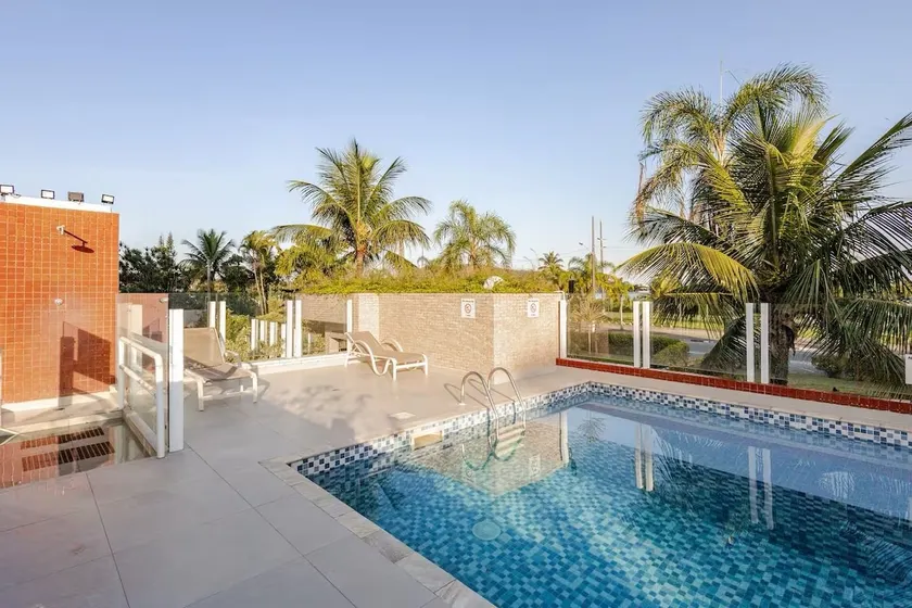 Brand new beachfront apartment, right on the sand! - Image 1