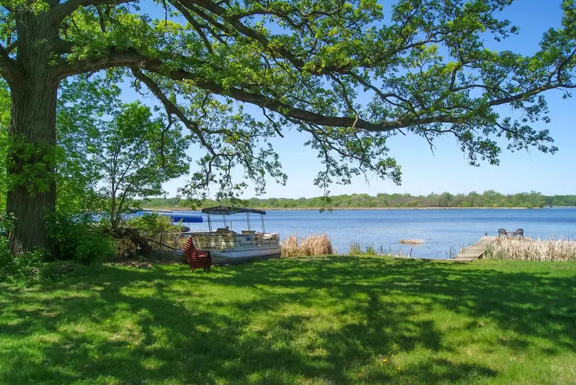 Waterfront Eagle Lake Home w/ Yard & Deck - Image 1