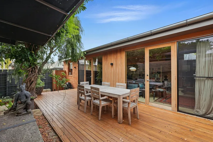 King St Cottage: Central and Stylish - Image 1