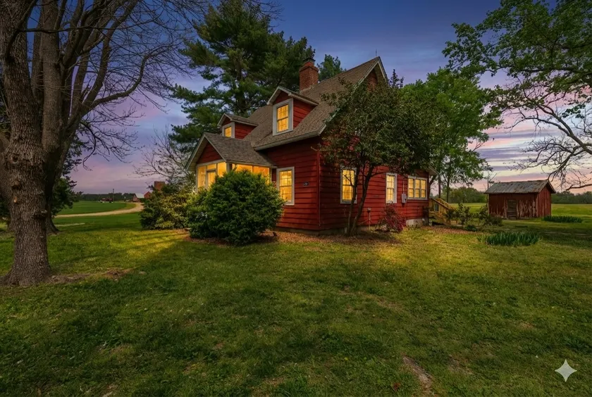 3BR Historic Westover Stay | James River Views - Image 1