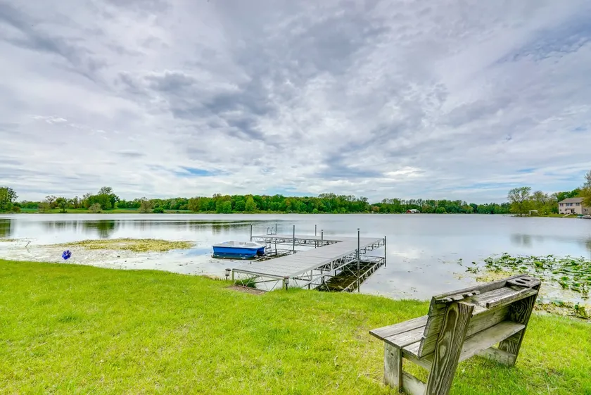 Lakefront Getaway w/ Fire Pit in Akron - Image 1