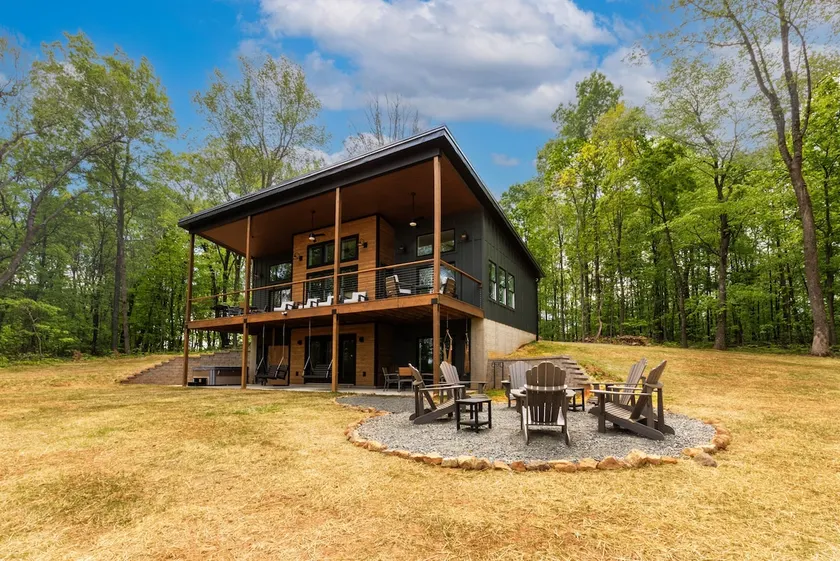 Shenandoah Luxury Mountain Stay in Stanardsville - Image 1