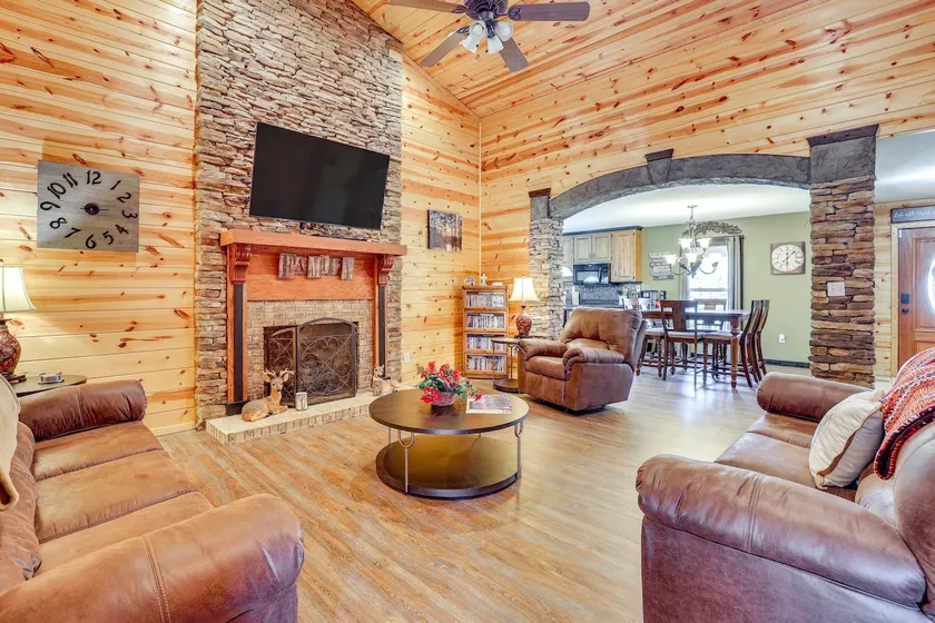 Fire Pit + Game Room: Lakefront Escape in Trenton! - Image 1