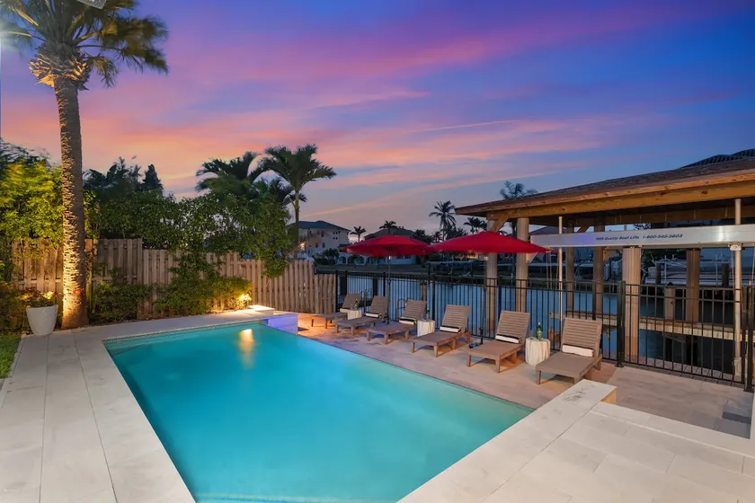 Canal Dreamin | Heated Pool • Mini Golf • - Image 1