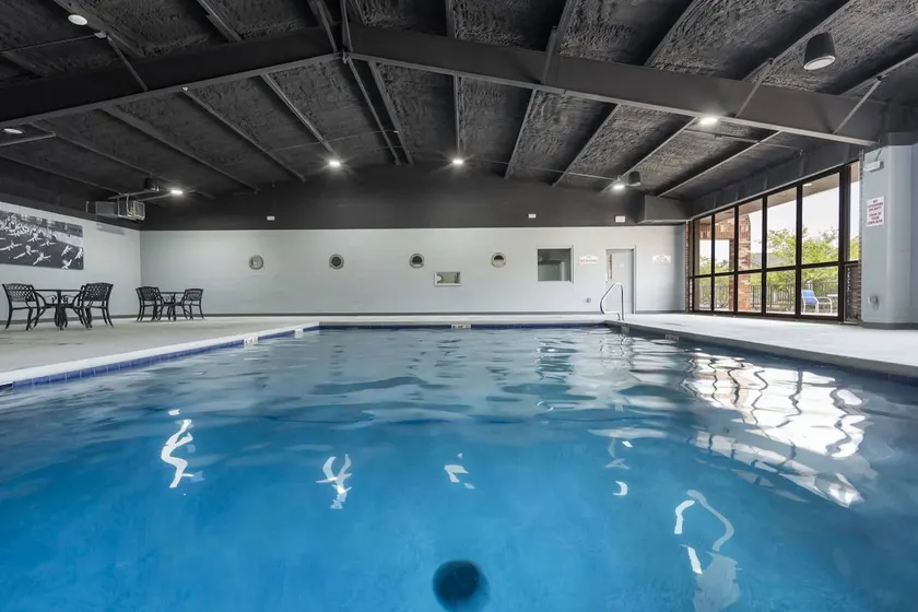 Modern Yote Condo at Roark Creek - Image 1