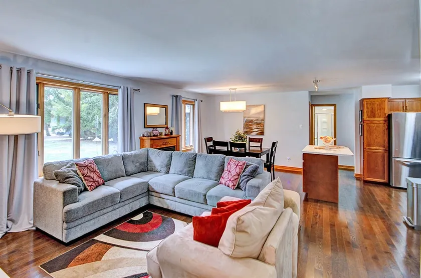 Pine View, King Bed, AC - Image 1