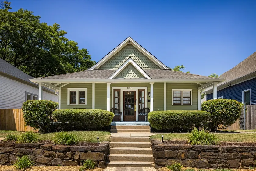 Summer Breeze - 3BR/Backyard & Deck/Families - Image 1