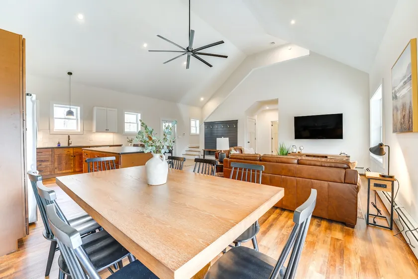Walk to Beach & Sebago Lake: Luxe Family Getaway! - Image 1