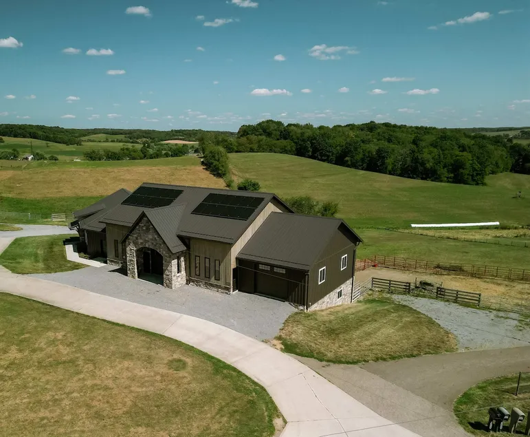 Family Lodge- Indoor Pickleball, Rec Room, FirePit - Image 1