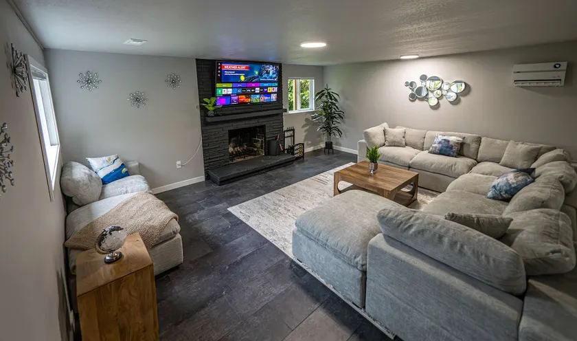 Remodeled 2BR, Chic and Cozy - Image 1