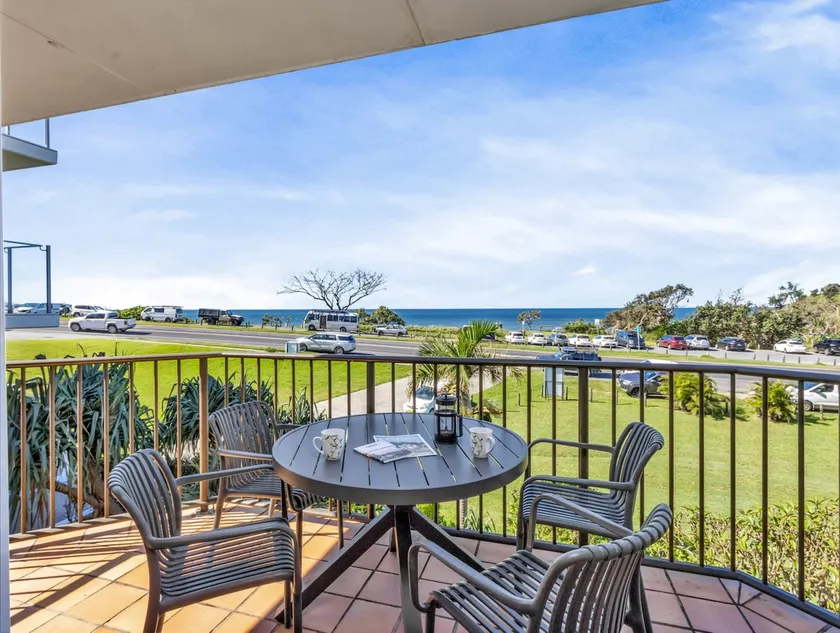 Cabarita Beachfront with Headland Views - Apt 15 - Image 1