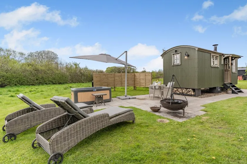 1 Bed in Bronllys oc-t31949 - Image 1
