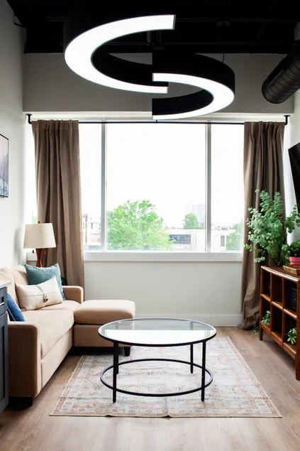 Elegant 2BR/2BA Retreat | Stunning Capitol Views - Image 1