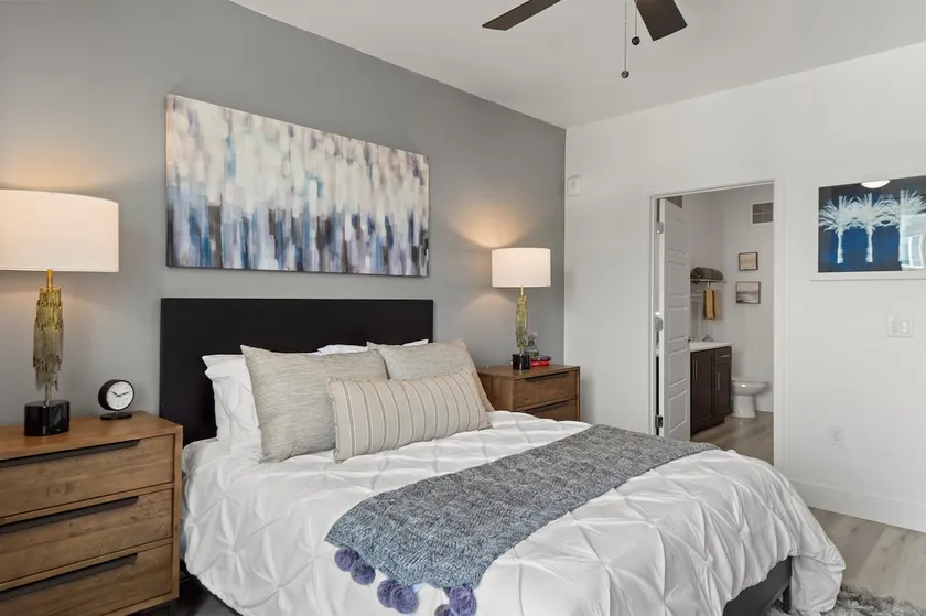 Chic condo w/ pool & hot tub access - Image 1