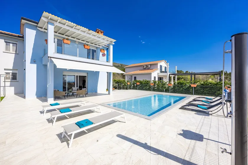 Modern Villa Novtek with Pool and Sea View - Image 1