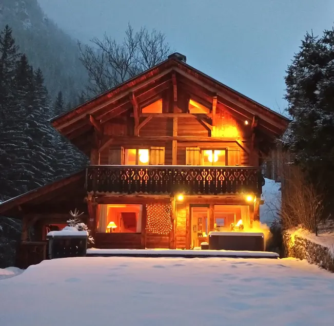 Chalet Scierie - luxury chalet with hot tub - Image 1