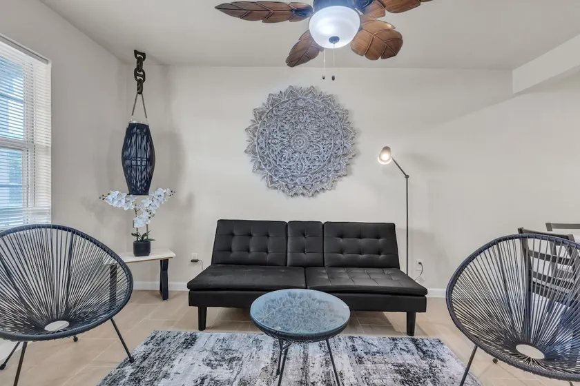 Isla Bonita 7 - Image 1